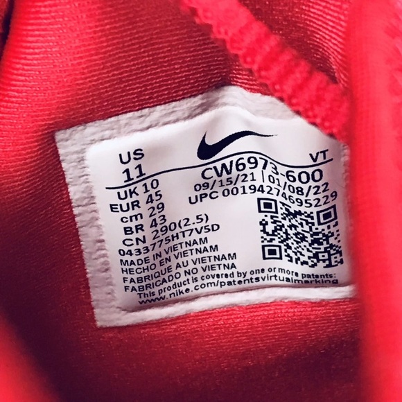 Nike Air Vapormax Plus Men’s Triple Red Running Sneakers Size 11 - CW6973-600 - Picture 11 of 11